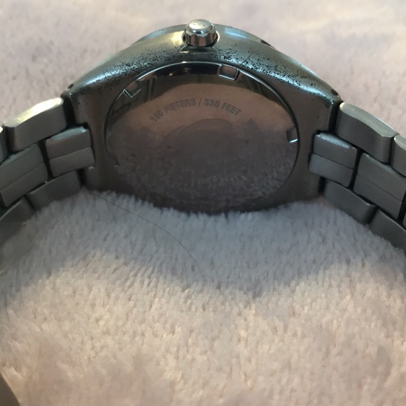 Fossil Blue watch black face with 3 extra links included. Needs battery. - Picture 4 of 5